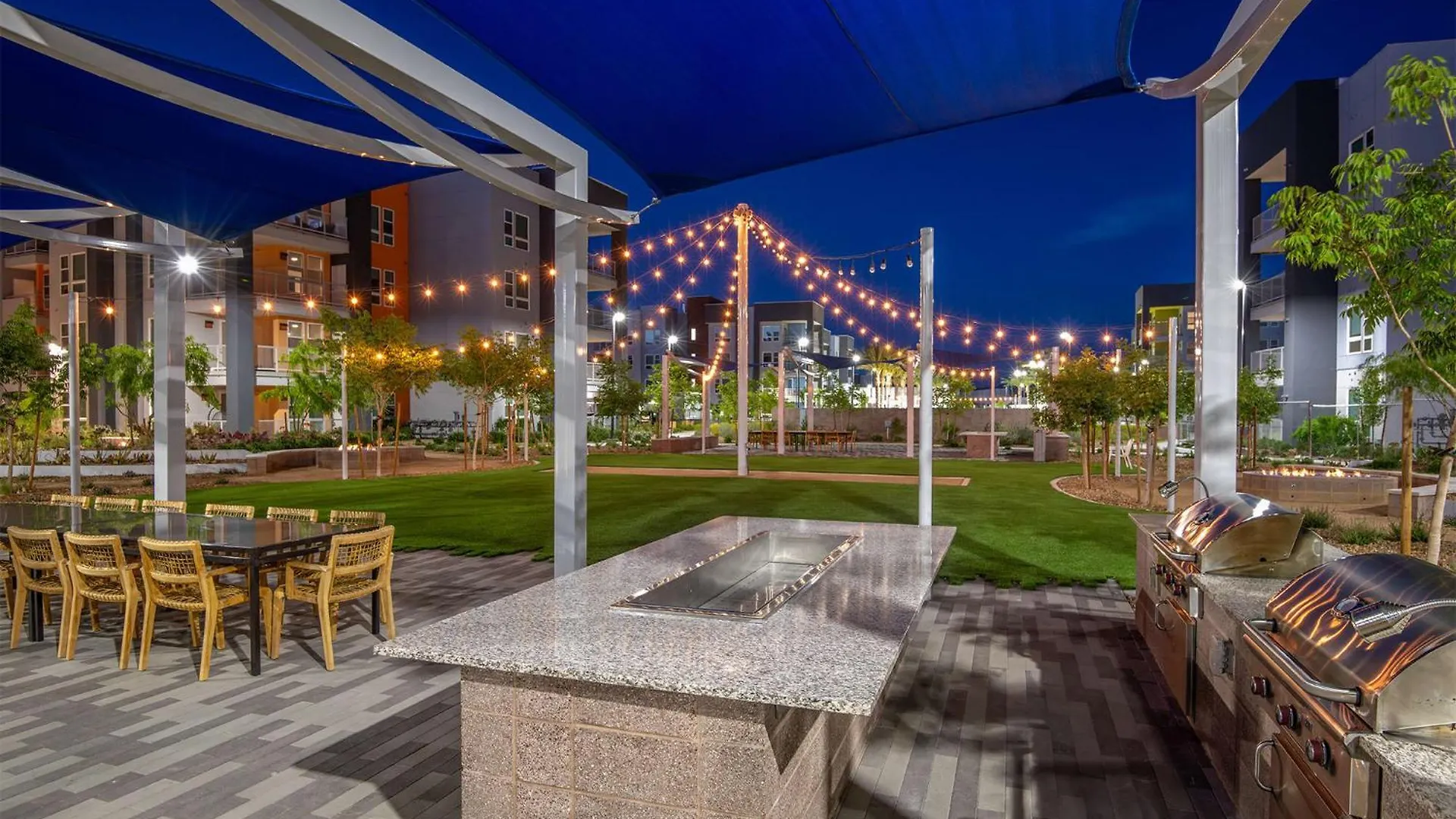 Executive 2 Bedroom Ariva Apartment Las Vegas