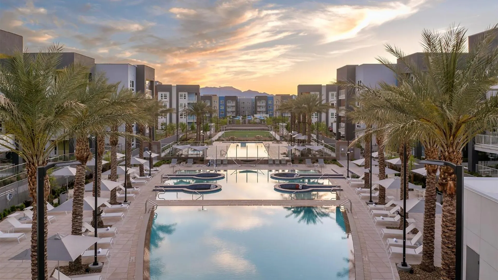 Executive 2 Bedroom Ariva Apartment Las Vegas
