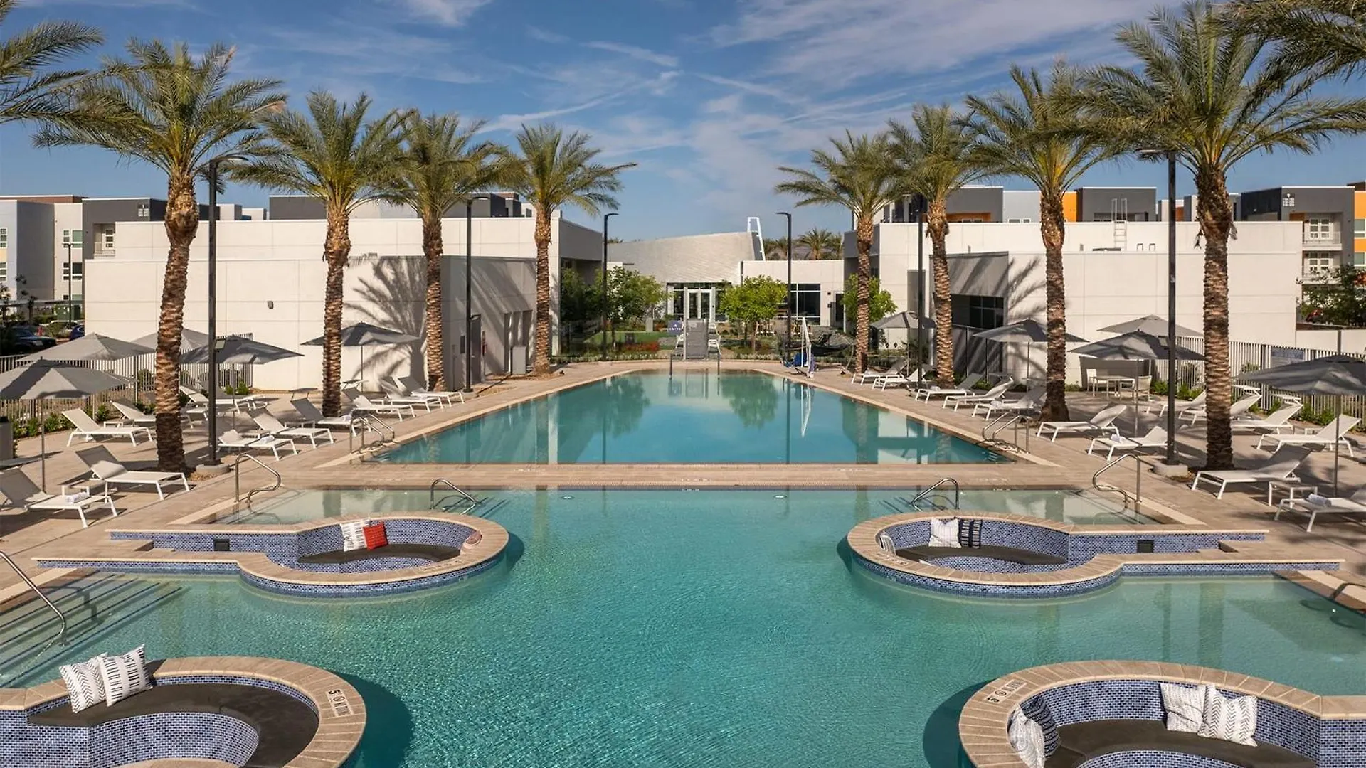 Executive 2 Bedroom Ariva Apartment Las Vegas